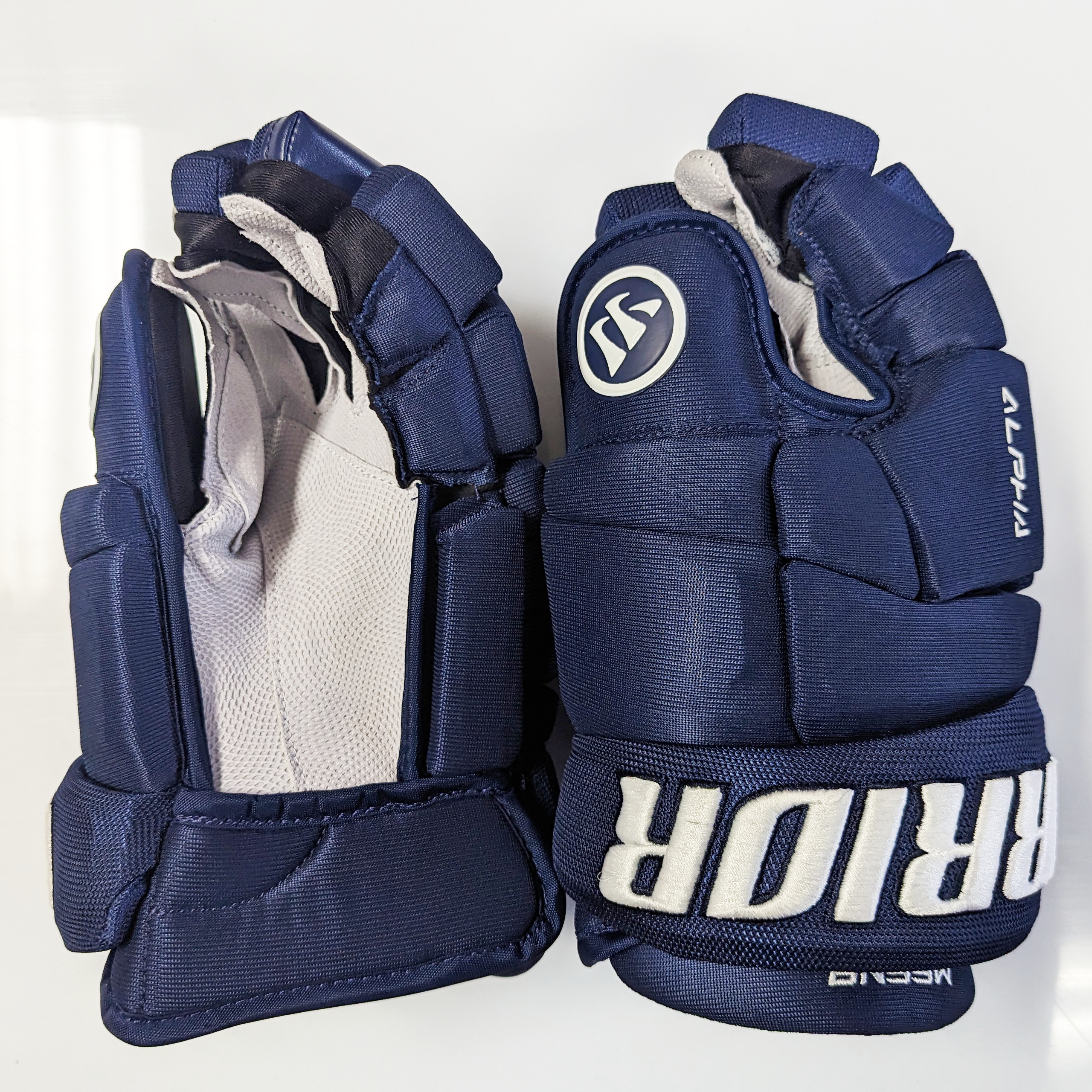 Warrior Alpha DX - Gant NHL Pro Stock - Jayson Megna (bleu marine)